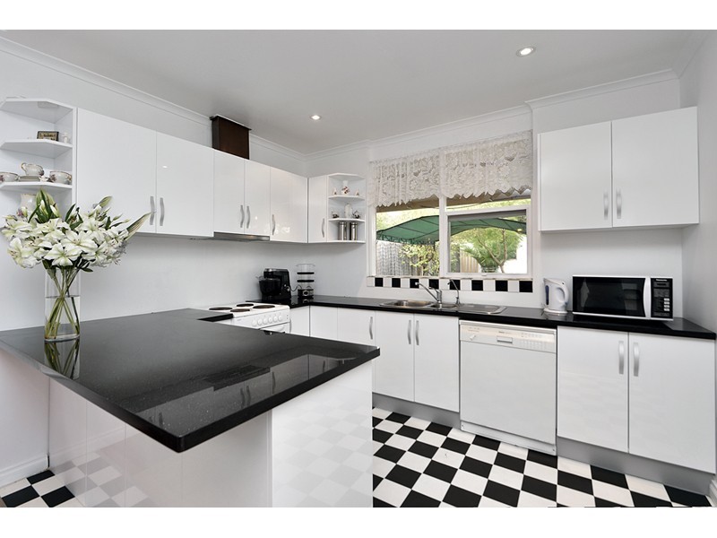 9 Canis Ave, Hope Valley SA 5090