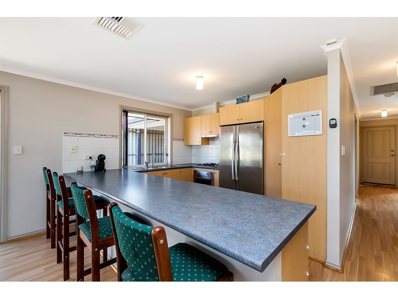 22 Yeltana Avenue, Huntfield Heights SA 5163