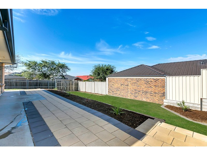 22 Yeltana Avenue, Huntfield Heights SA 5163