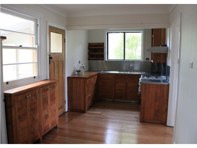 10 Power Street, Tumbarumba NSW 2653