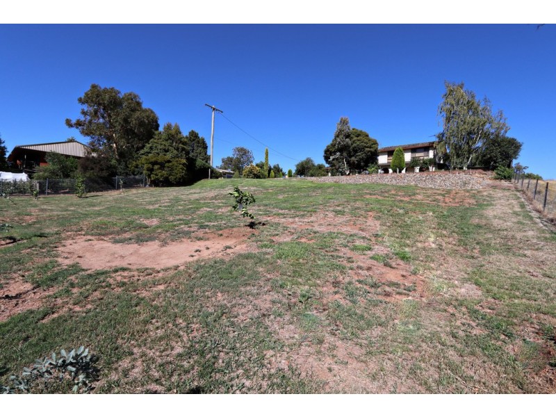 56 Albury Street, Tumbarumba NSW 2653