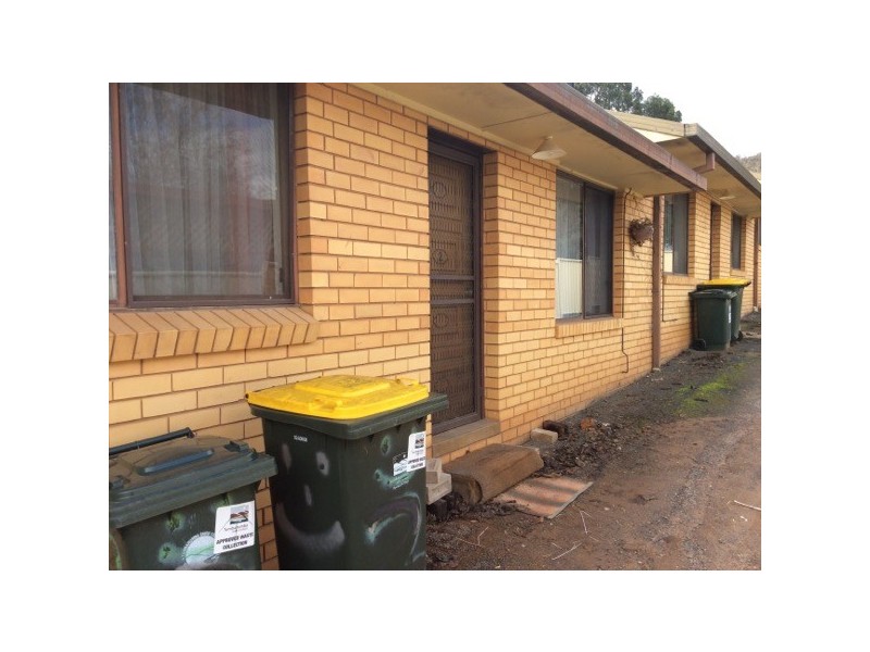 2/12 Gilbert St, Tumbarumba NSW 2653