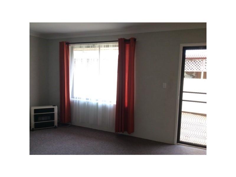 2/12 Gilbert St, Tumbarumba NSW 2653