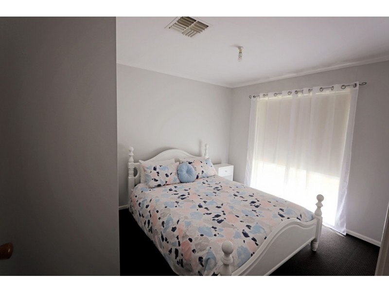 81-83 Gilbert St, Tumbarumba NSW 2653