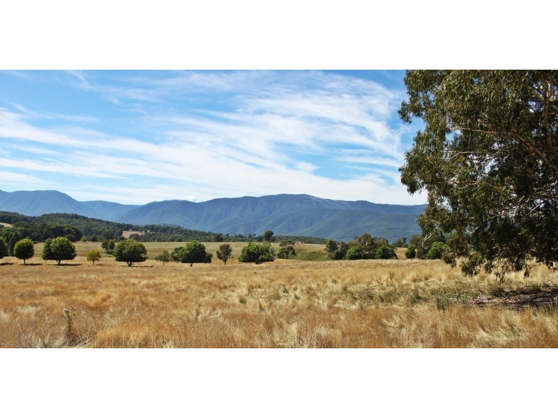 “China Walls” Maragle Road, Maragle NSW 2653