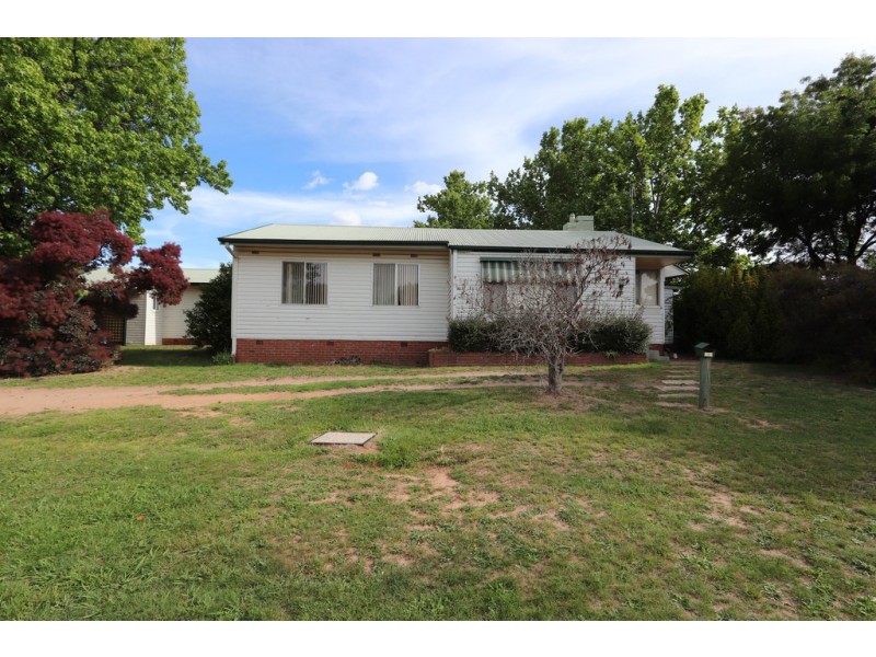 2/40 Bridge St, Tumbarumba NSW 2653