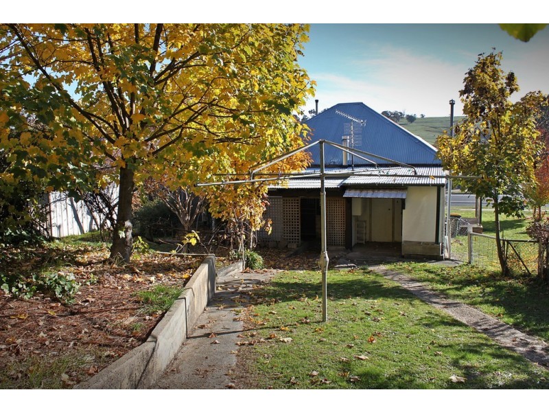 62 The Parade, Tumbarumba NSW 2653