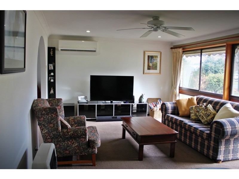 12 Regent Street, Tumbarumba NSW 2653