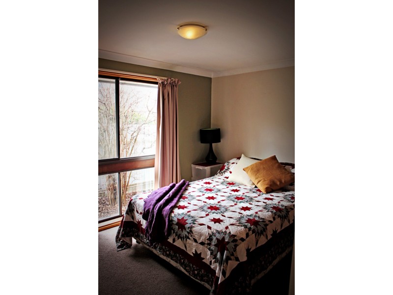12 Regent Street, Tumbarumba NSW 2653