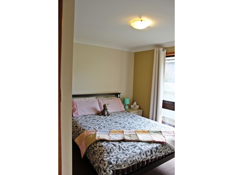 12 Regent Street, Tumbarumba NSW 2653