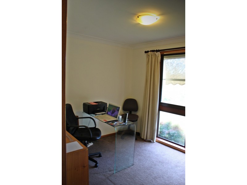 12 Regent Street, Tumbarumba NSW 2653