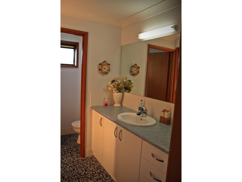 12 Regent Street, Tumbarumba NSW 2653