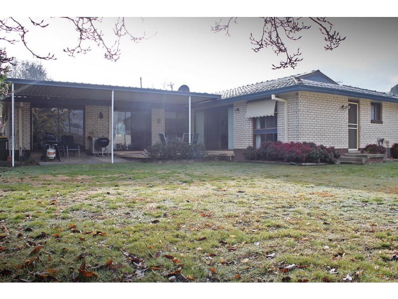 12 Regent Street, Tumbarumba NSW 2653