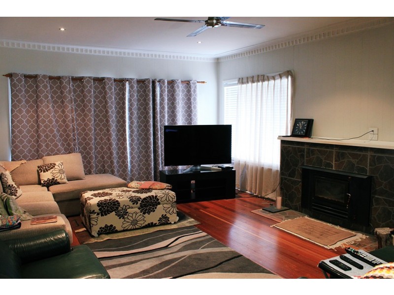 100 Winton Street, Tumbarumba NSW 2653