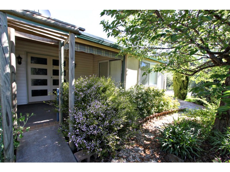 2 Byatt Street, Tumbarumba NSW 2653