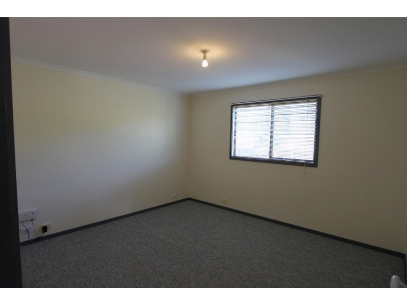 2 Lyne Street West, Tumbarumba NSW 2653