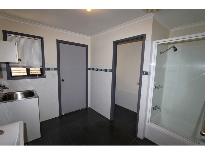 2 Lyne Street West, Tumbarumba NSW 2653