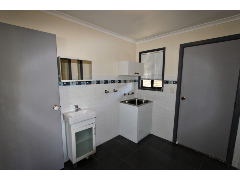 2 Lyne Street West, Tumbarumba NSW 2653