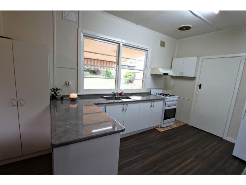 10 Murray Street, Tumbarumba NSW 2653