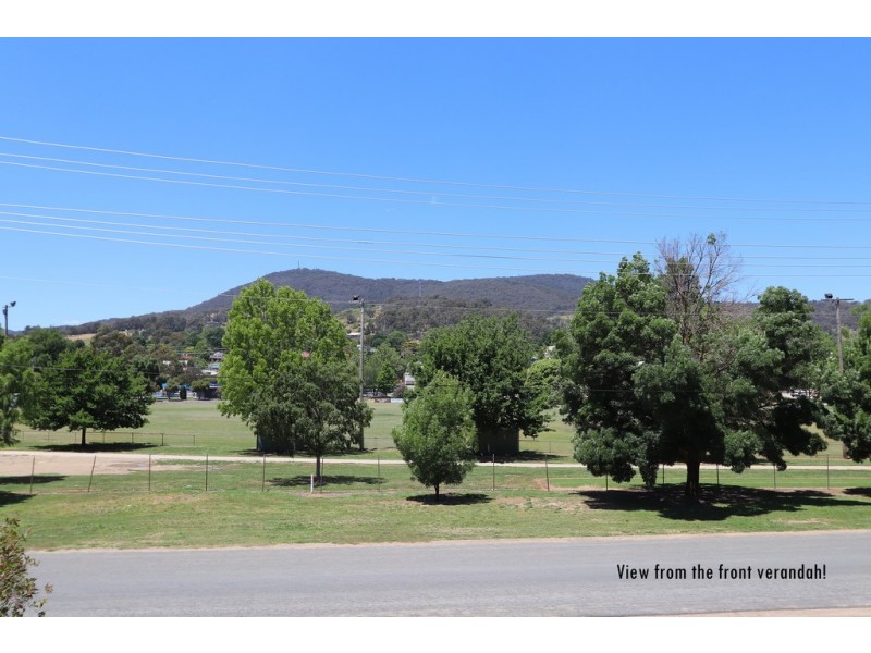 7 Mate Street, Tumbarumba NSW 2653
