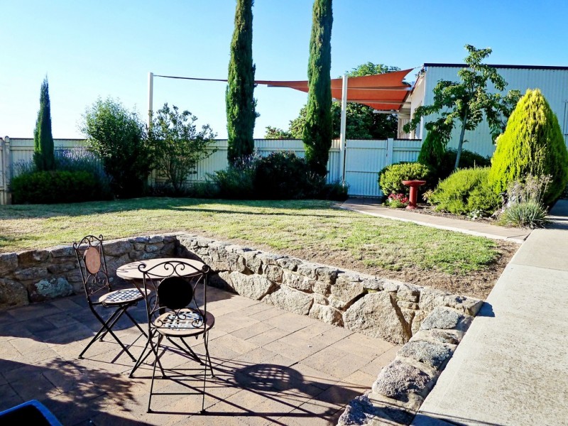 3 Power Street, Tumbarumba NSW 2653