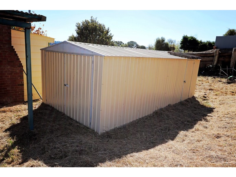 0 Cnr Gilbert and Selwyn Streets (33-35 Selwyn St), Tumbarumba NSW 2653