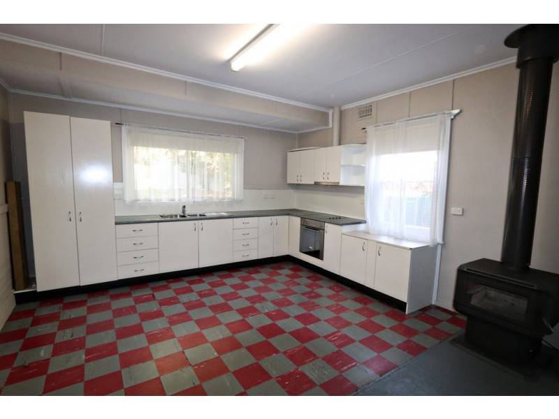 78 Winton Street, Tumbarumba NSW 2653