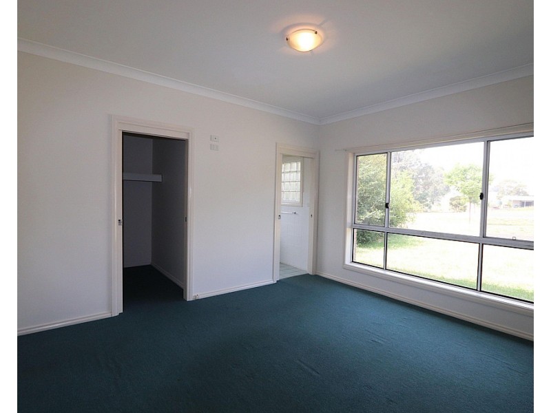 100 Albury Street, Tumbarumba NSW 2653