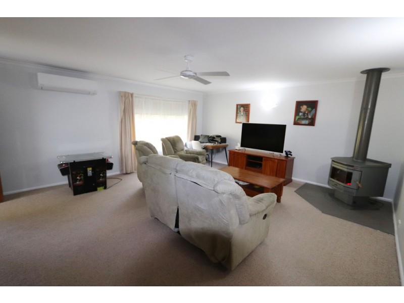25 Whitehead Street, Khancoban NSW 2642