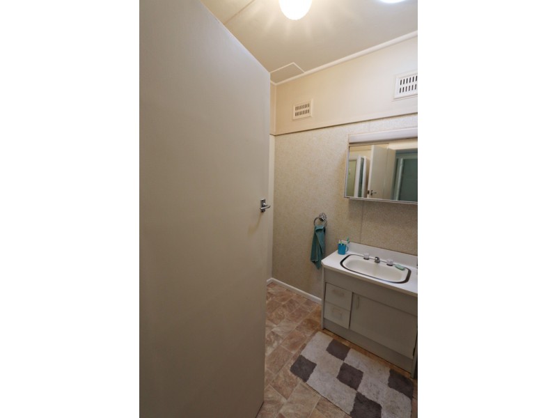 25 Whitehead Street, Khancoban NSW 2642