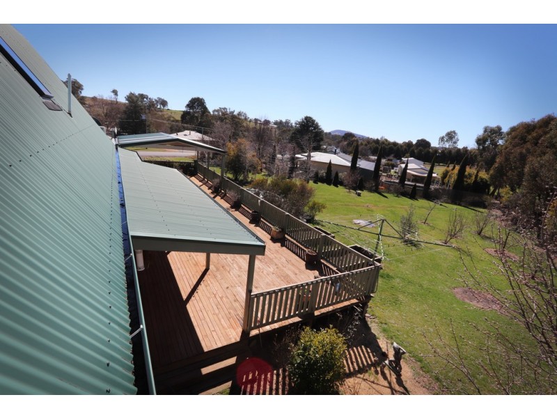 41 Booth Street, Tumbarumba NSW 2653
