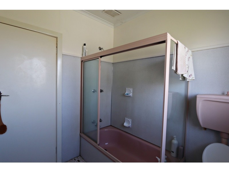 3 Corra lyn Ave, Batlow NSW 2730