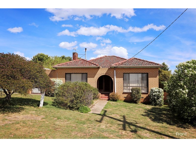 38 Clara Street, Tumbarumba NSW 2653