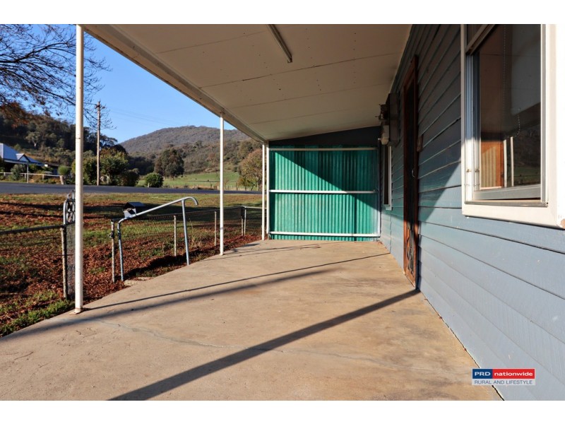 24 Regent Street, Tumbarumba NSW 2653