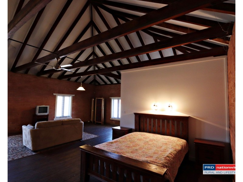 12 The Parade, Tumbarumba NSW 2653