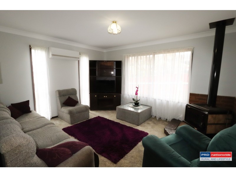 18 Clara Street, Tumbarumba NSW 2653