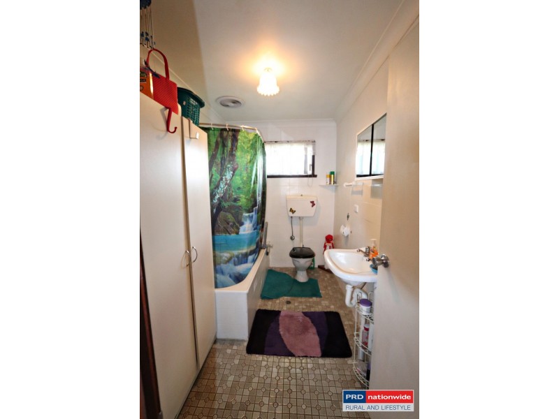 18 Clara Street, Tumbarumba NSW 2653