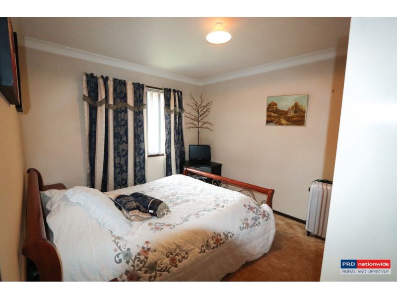 18 Clara Street, Tumbarumba NSW 2653