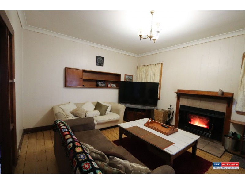32 Clara Street, Tumbarumba NSW 2653