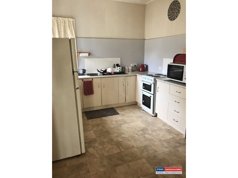 32 Clara Street, Tumbarumba NSW 2653