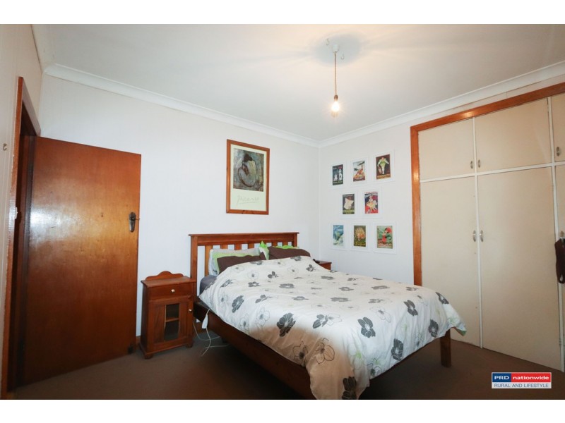 32 Clara Street, Tumbarumba NSW 2653