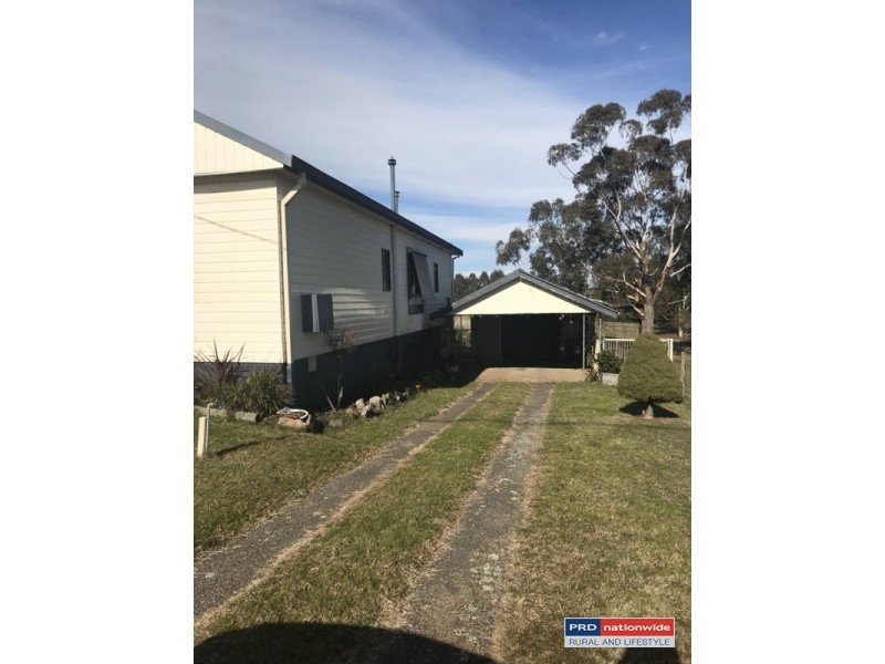 32 Clara Street, Tumbarumba NSW 2653