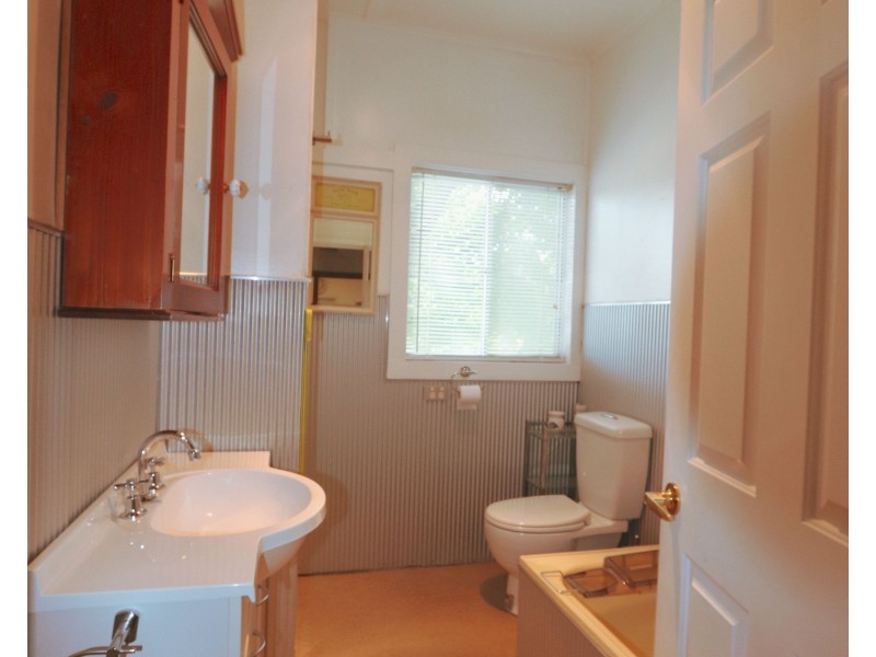 19 King Street, Tumbarumba NSW 2653