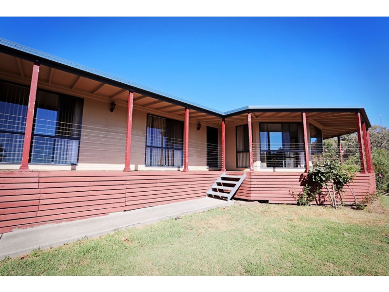 64 Power Street, Tumbarumba NSW 2653
