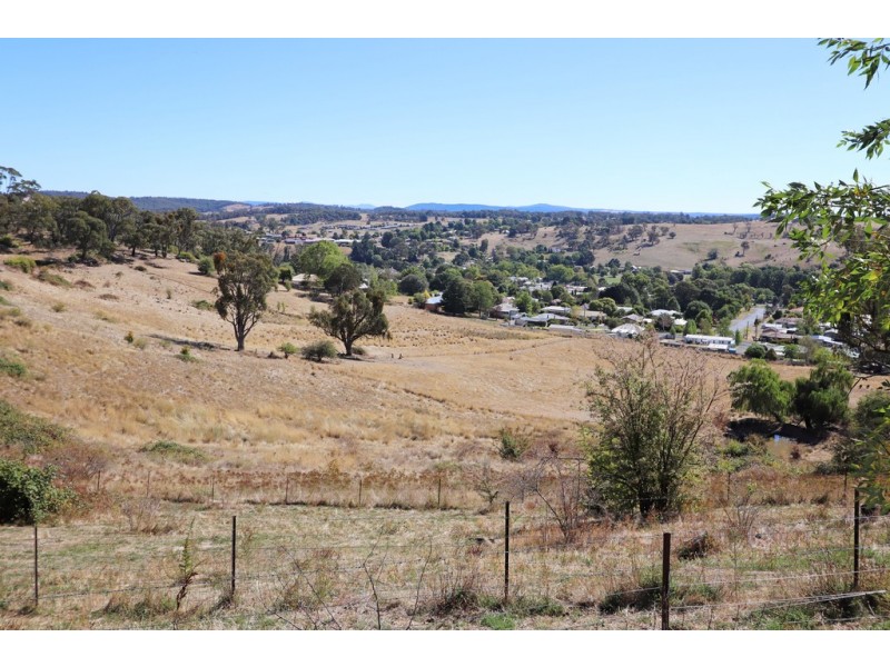64 Power Street, Tumbarumba NSW 2653