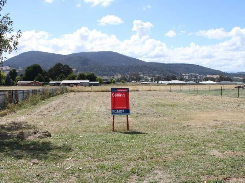 15 Langland Street, Tumbarumba NSW 2653