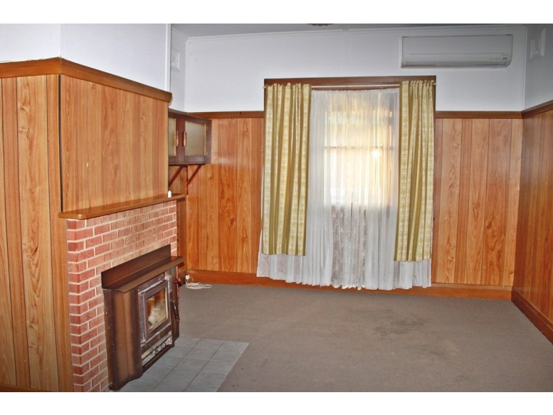 80 Winton Street, Tumbarumba NSW 2653