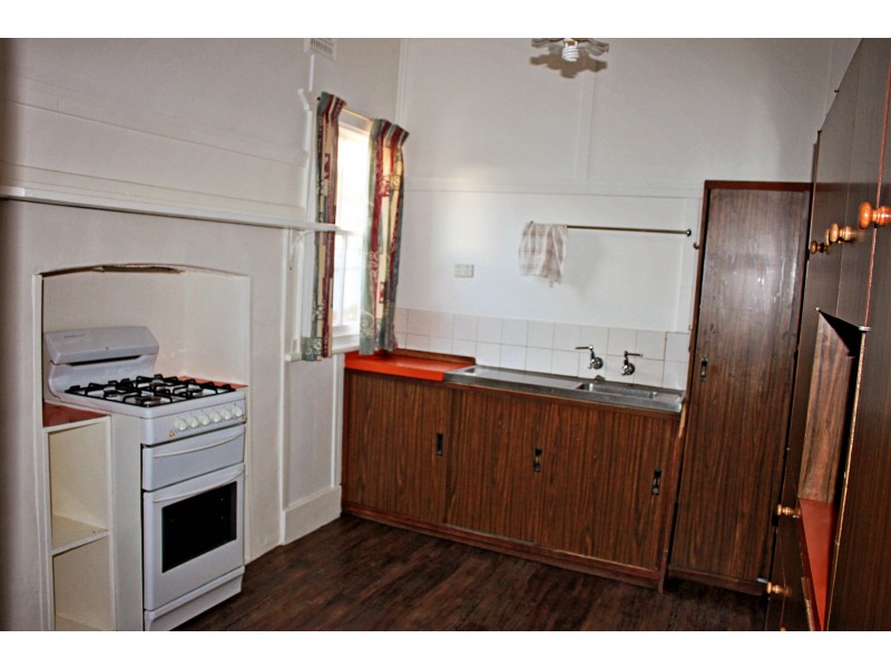 80 Winton Street, Tumbarumba NSW 2653