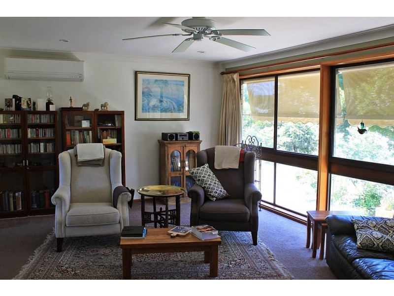 12 Regent Street, Tumbarumba NSW 2653