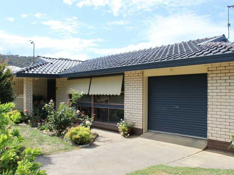 12 Regent Street, Tumbarumba NSW 2653